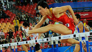 劉翔2012比賽回顧與觀點，賽場風采再現(xiàn)視頻記錄劉翔輝煌時刻