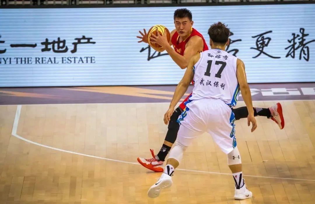LOL武漢比賽賽程全解析，賽事安排、觀點分析與比賽預(yù)測