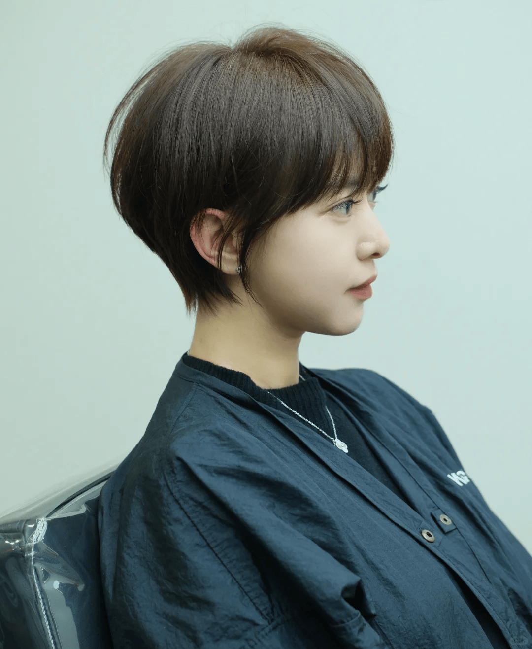 短發(fā)女生2025最新發(fā)型，與自然美景對(duì)話，探尋內(nèi)心平和與力量的旅程